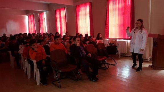 İlçemizde Öğrencilerimize Yönelik ´´Davranışsal Bağımlılıkla Mücadele Semineri´´ Yapıldı