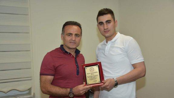İnsan Kaynakları Birim Sorumlusu Yusuf GÖÇER´e veda yemeği