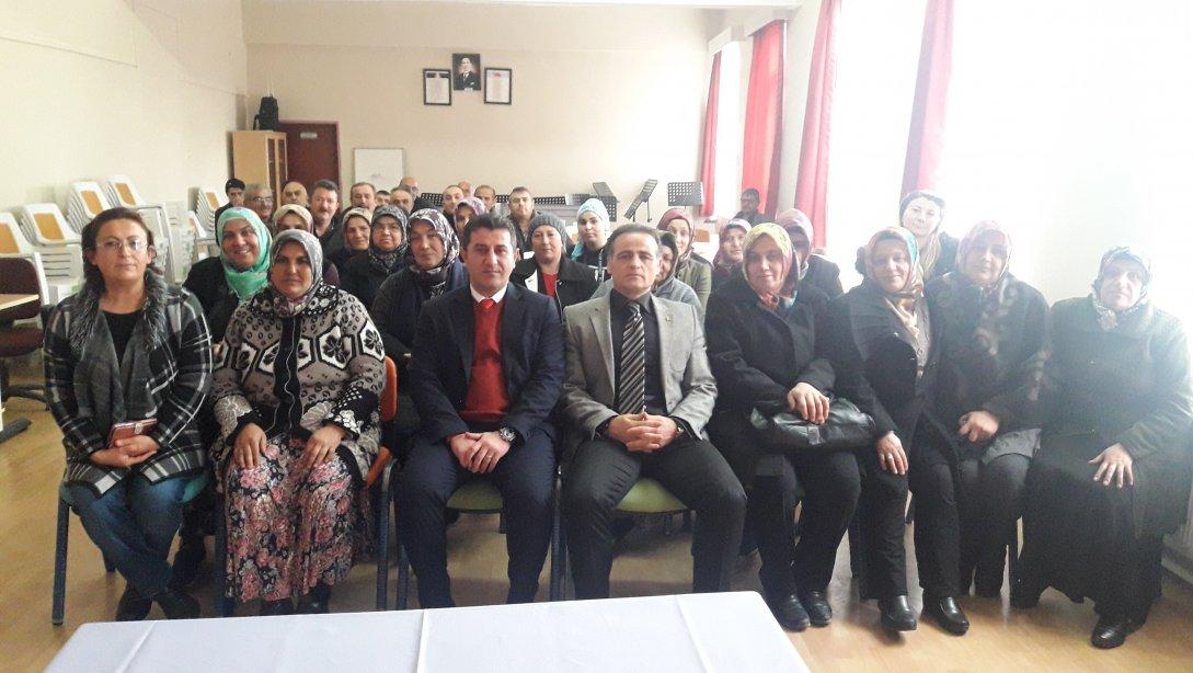 İlçe Milli Eğitim Müdürümüz Fedai AKIN ile Şube Müdürümüz Serkan AKPINAR Daimi, Taşeron ve İŞKUR İşçileri ile Toplantı Gerçekleştirdi