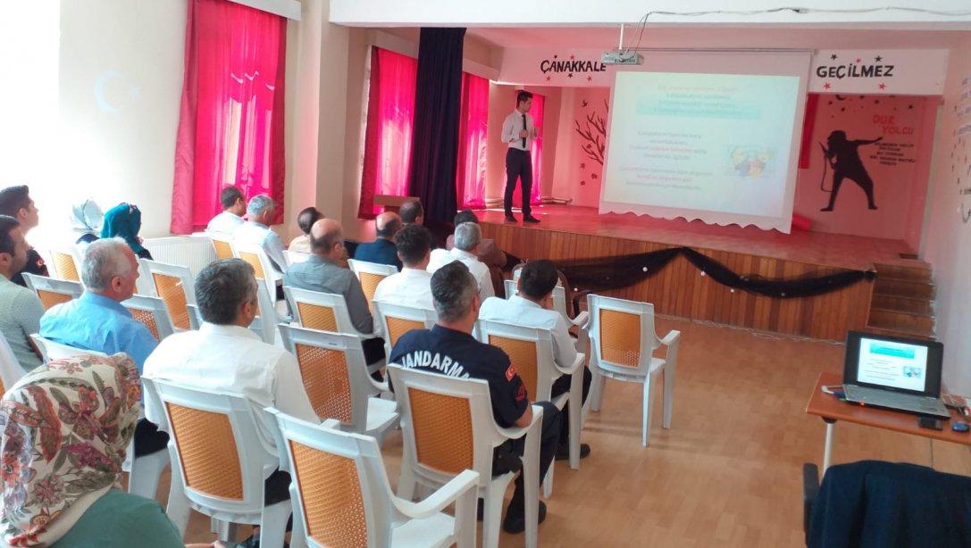 25-31 Mayıs Etik Günü ve Haftası Münasebetiyle Kamu Kurum ve Kuruluşlarında Görev Yapan Yönetici ve Personellere Bilgilendirme Eğitimi Verildi