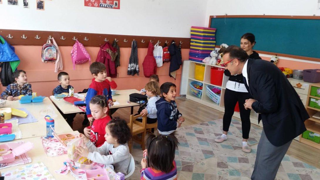 İlçe Milli Eğitim Müdürümüz'den Minikleri Ziyaret