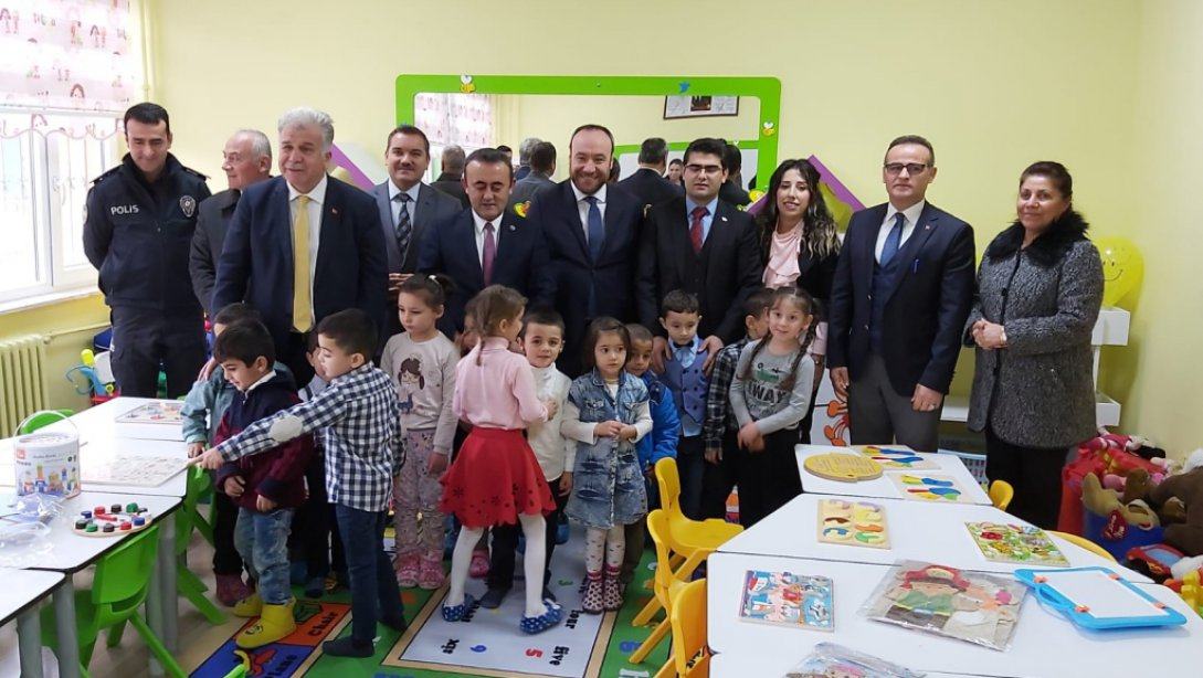 İlçemiz Cumhuriyet İlkokulu Anasınıfı ve Konferans Salonu Açılışı Gerçekleştirildi